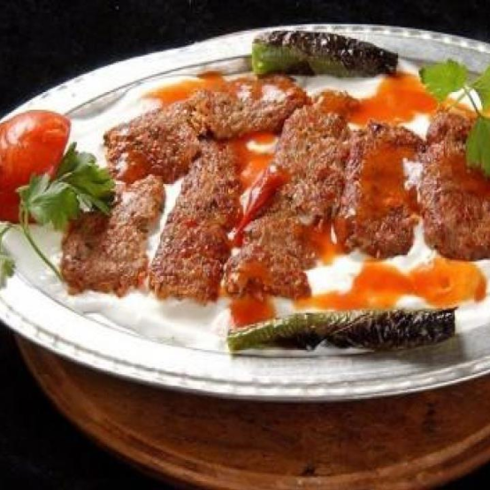 YOĞURTLU KEBAP